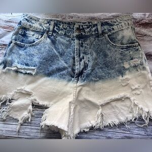 Stand Out Bleach Denim Shorts-Acid Wash Blue